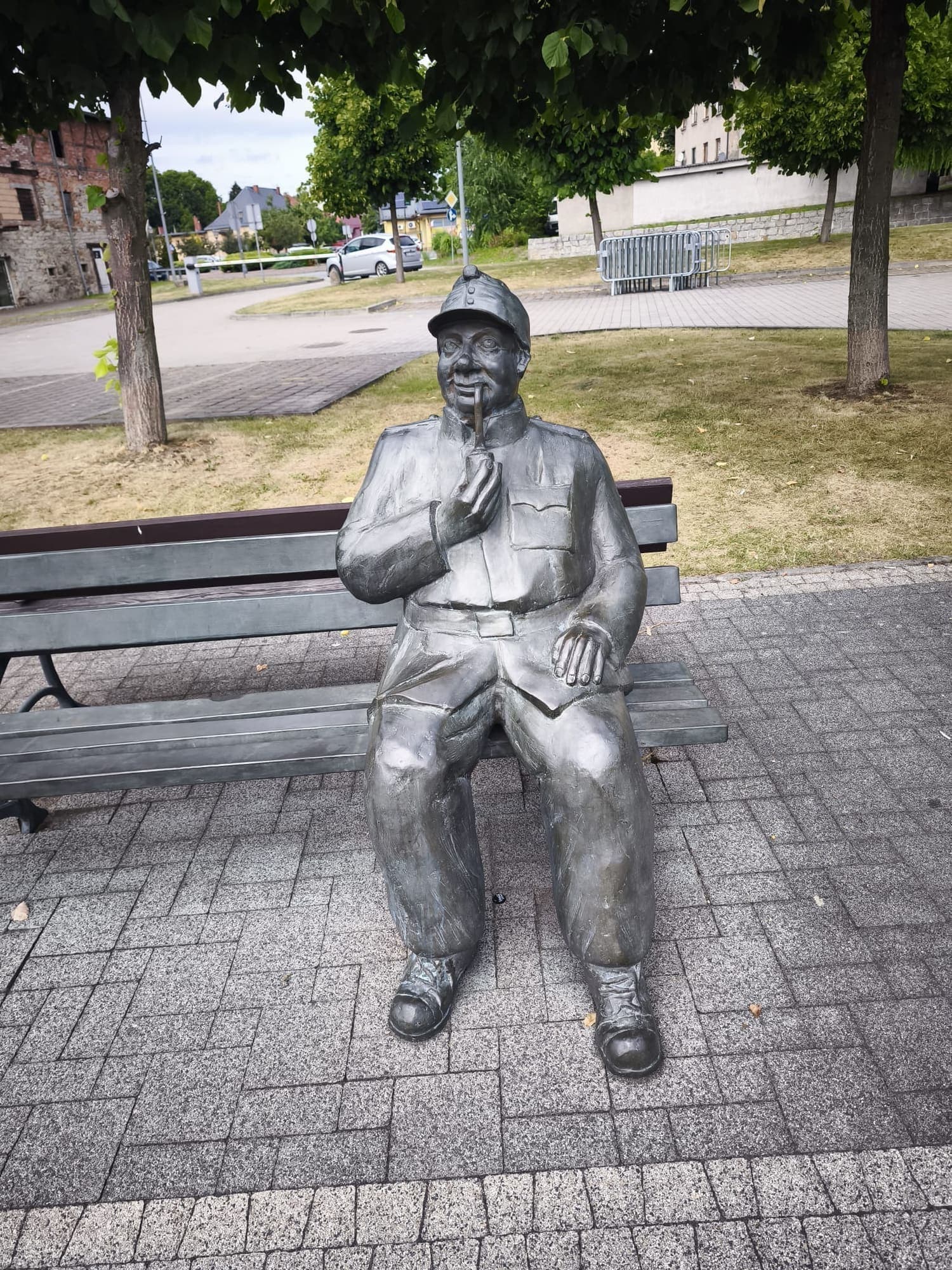 Figura w centrum Szczytnej